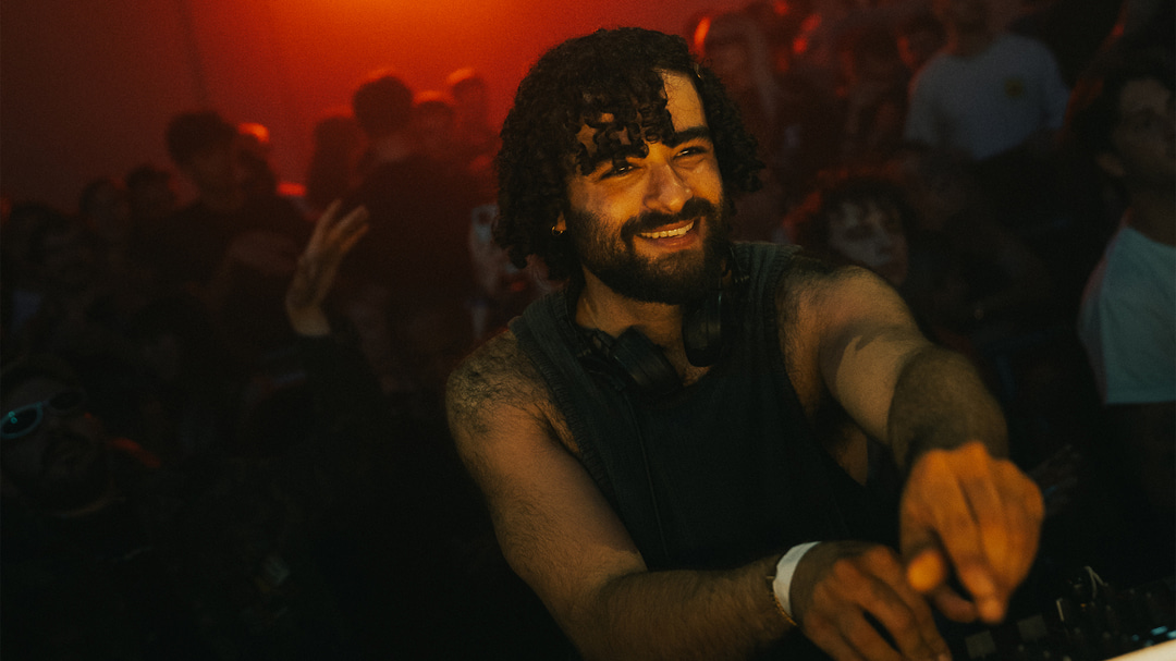 Photo of set Fafi Abdel Nour.