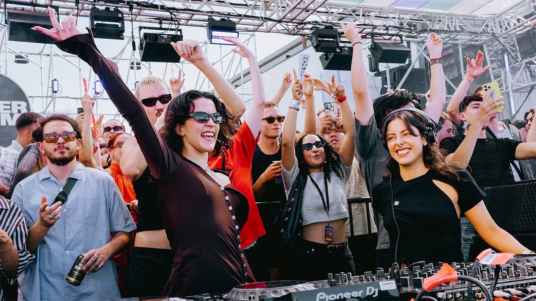 Photo of set IN2STELLAR.