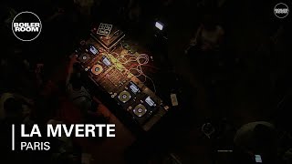 Photo of set La Mverte.