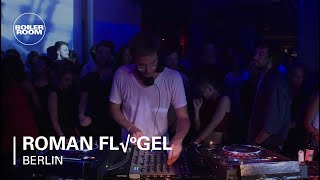 Photo of set Roman Flügel.