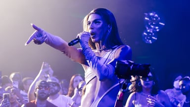Photo of set Ana Macho.