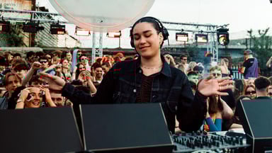 Photo of set Danielle.