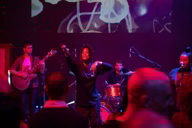 Photo of set Kay Young.