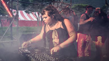 Photo of set Miss Tacacá.