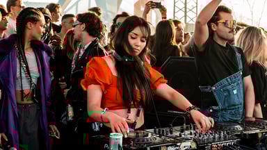 Photo of set Mona Yim.