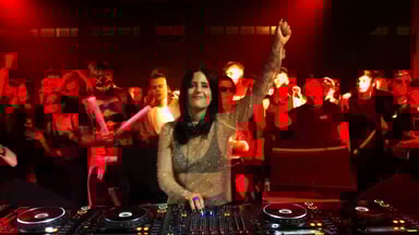 Photo of set Nur Jaber.